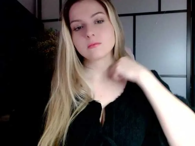 Live sex webcam photo for BritneyBlond #290637310