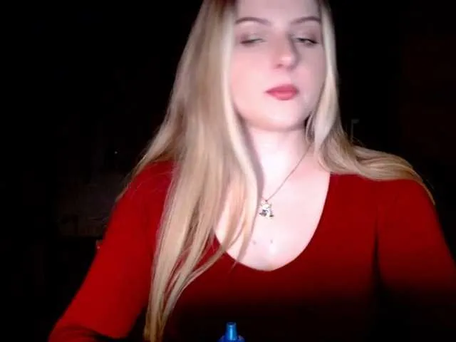 Live sex webcam photo for BritneyBlond #290663177