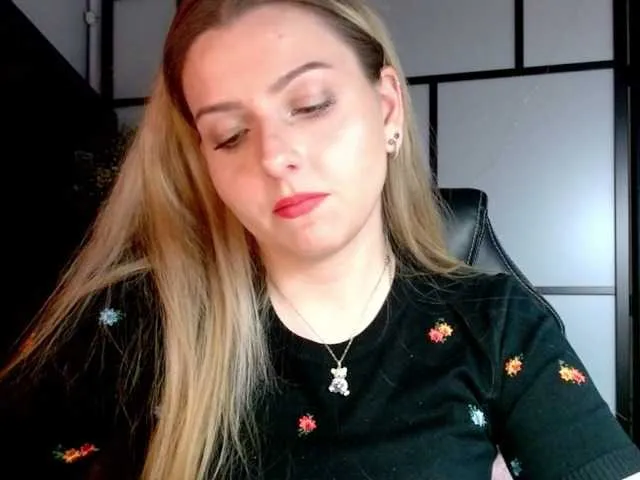 Live sex webcam photo for BritneyBlond #290728089