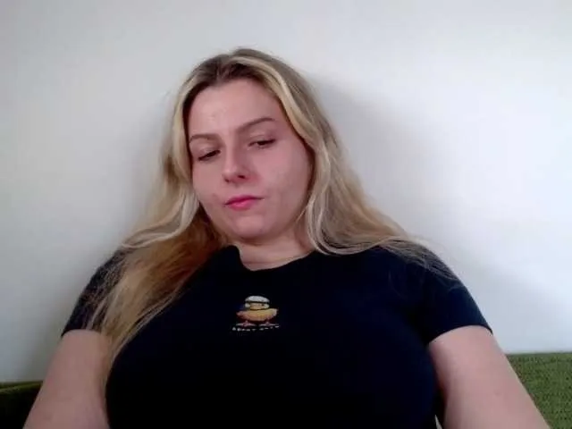 Live sex webcam photo for BritneyBlond #291440969