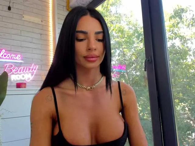 Live sex webcam photo for BritneyCharm #291223767