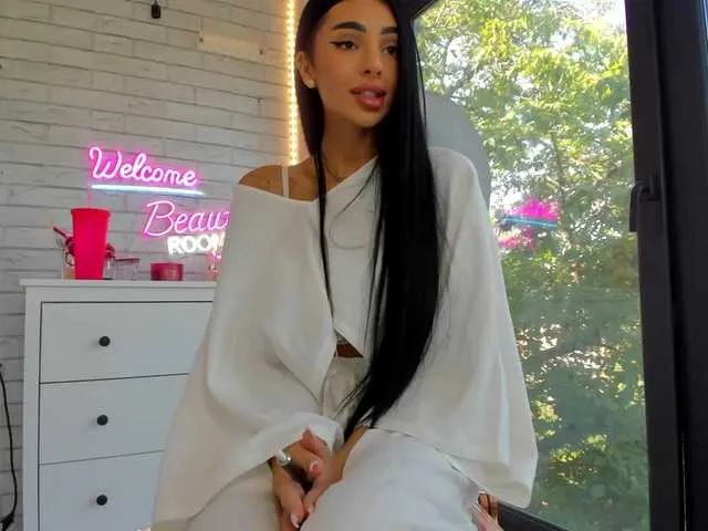 Live sex webcam photo for BritneyCharm #291305697