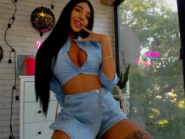 Live sex webcam photo for BritneyCharm #291822940