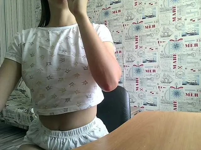 Live sex webcam photo for BritneyKittens #288387170