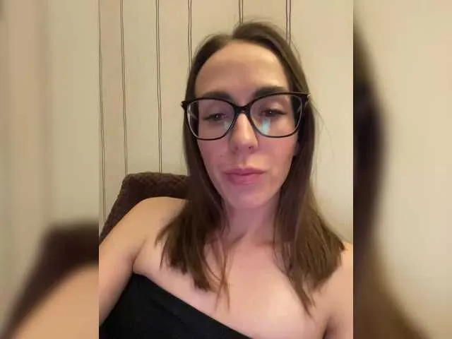Live sex webcam photo for BritneyKittens #289935473