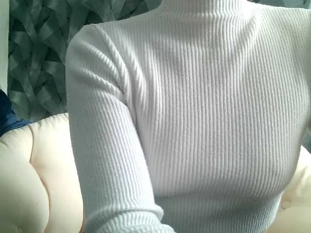Live sex webcam photo for BritneyKittens #290345670