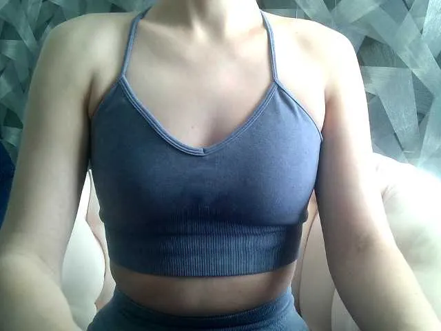 Live sex webcam photo for BritneyKittens #290380314
