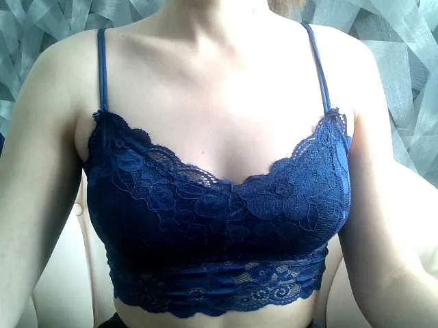 Live sex webcam photo for BritneyKittens #290464556