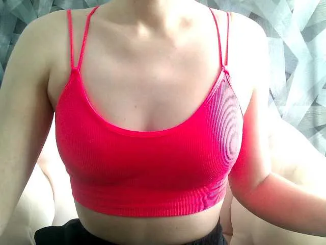 Live sex webcam photo for BritneyKittens #290489643