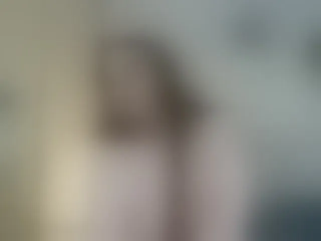 Live sex webcam photo for BrokenDoll666 #294044509