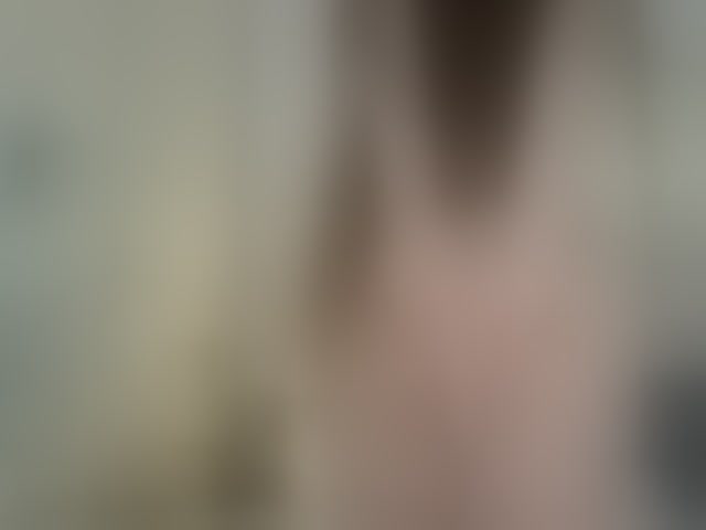 Live sex webcam photo for BrokenDoll666 #294175094
