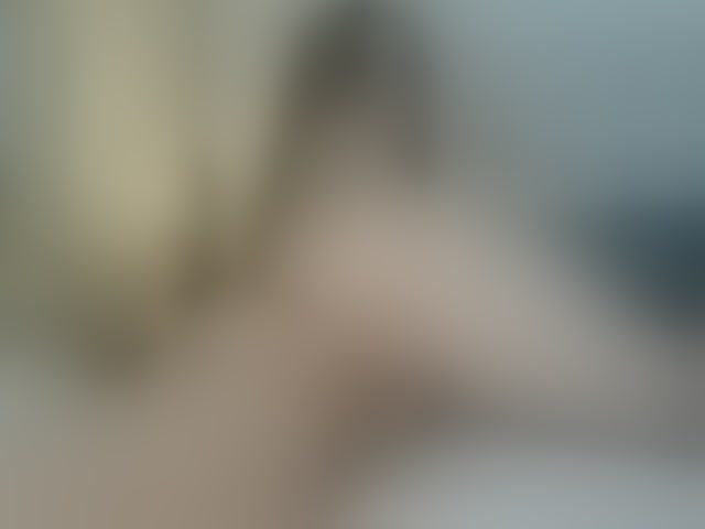Live sex webcam photo for BrokenDoll666 #294215955