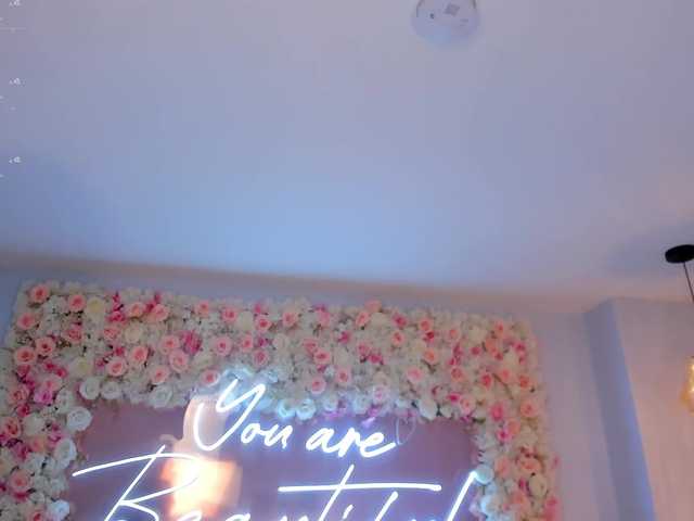 Live sex webcam photo for BrookeMiller #288049874