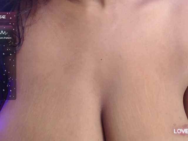 Live sex webcam photo for BrownBunnieee #289315831