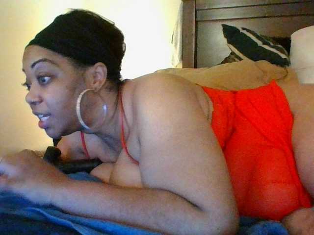 Live sex webcam photo for BrownRrenee #276199861