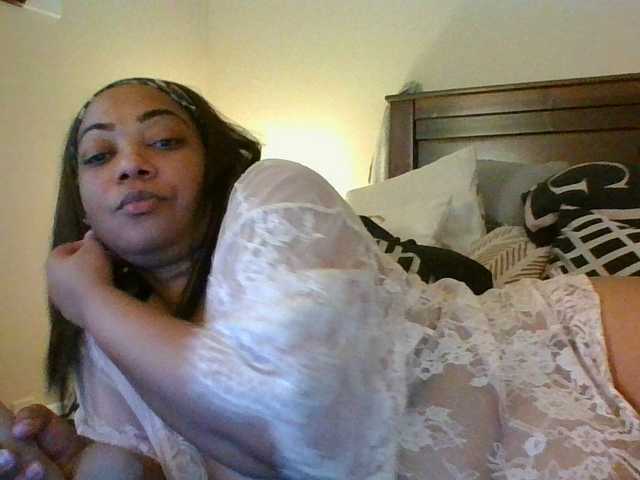 Live sex webcam photo for BrownRrenee #277106406