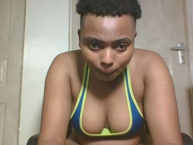 Live sex webcam photo for Brownywizzy #292252623