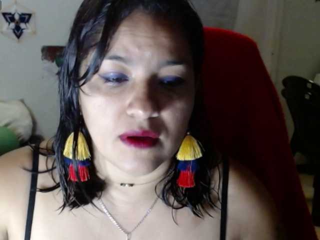 Live sex webcam photo for Brunnilde #277769613