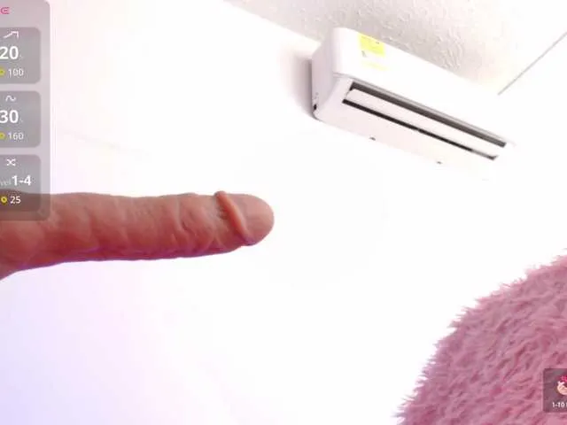 Live sex webcam photo for BryanAnders #293517298