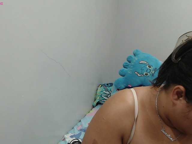 Live sex webcam photo for BubbleButtPinay #291765488