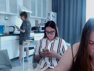 Live sex webcam photo for BugaGirls #151944018