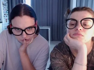 Live sex webcam photo for BugaGirls #155337411