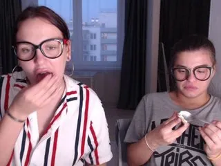 Live sex webcam photo for BugaGirls #163358363