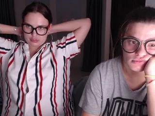 Live sex webcam photo for BugaGirls #163360761