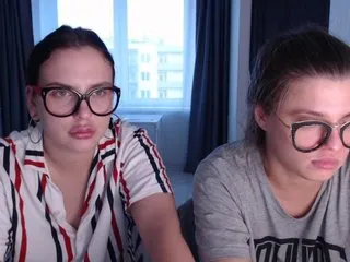 Live sex webcam photo for BugaGirls #163363304