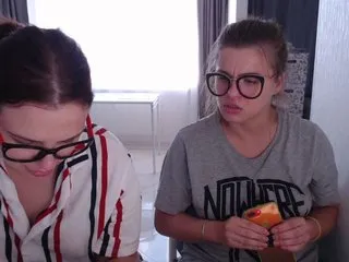 Live sex webcam photo for BugaGirls #163363924