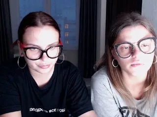 Live sex webcam photo for BugaGirls #164311203