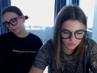 Live sex webcam photo for BugaGirls #176015369