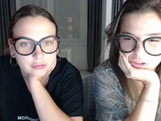 Live sex webcam photo for BugaGirls #176311498