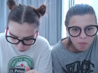 Live sex webcam photo for BugaGirls #177403172