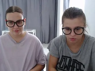 Live sex webcam photo for BugaGirls #177680306