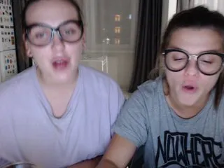 Live sex webcam photo for BugaGirls #177716117