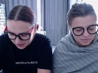 Live sex webcam photo for BugaGirls #178219379