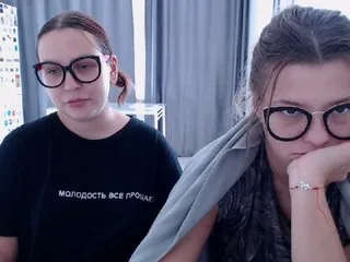 Live sex webcam photo for BugaGirls #178243206