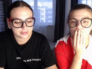 Live sex webcam photo for BugaGirls #178279421