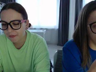 Live sex webcam photo for BugaGirls #178628701