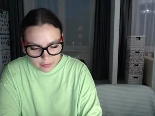 Live sex webcam photo for BugaGirls #178650470