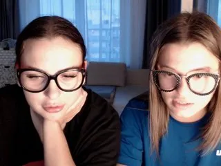 Live sex webcam photo for BugaGirls #179008351