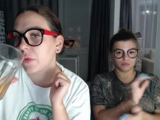 Live sex webcam photo for BugaGirls #181601741