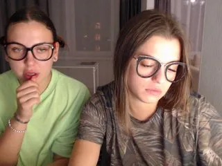 Live sex webcam photo for BugaGirls #181985875