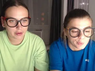 Live sex webcam photo for BugaGirls #182376060