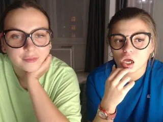 Live sex webcam photo for BugaGirls #182383732