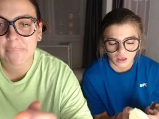 Live sex webcam photo for BugaGirls #182386298