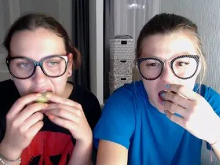 Live sex webcam photo for BugaGirls #182862705