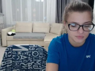 Live sex webcam photo for BugaGirls #183261095