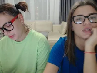 Live sex webcam photo for BugaGirls #183665723